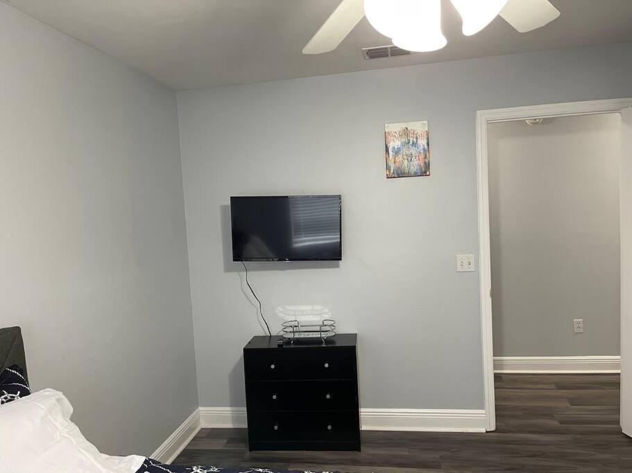 Cheerful 3-Bedrooms With Free Parking On Premises Tallahassee Esterno foto