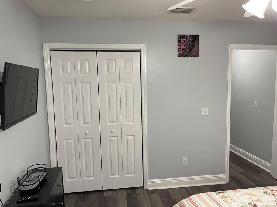 Cheerful 3-Bedrooms With Free Parking On Premises Tallahassee Esterno foto
